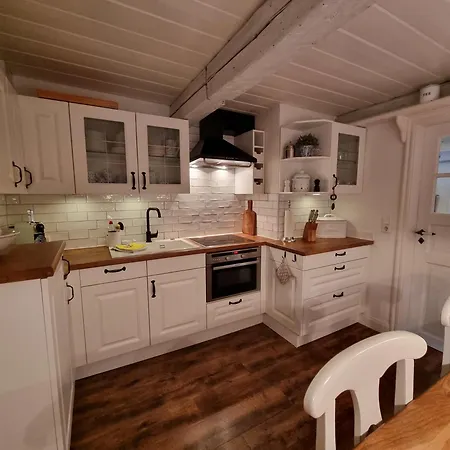 Sütjers Hüs - Großes Nest Oldsum